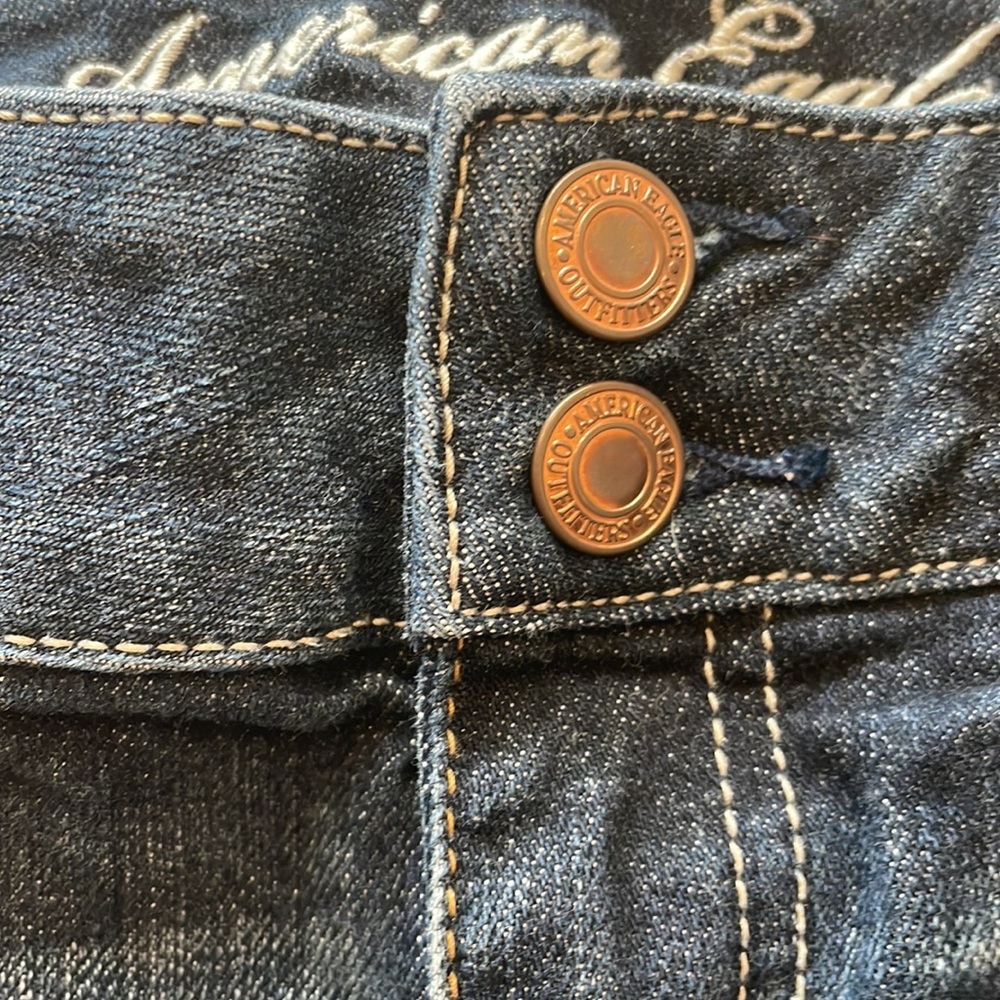 American Eagle Size 4 Shorts - Picture 2 of 4
